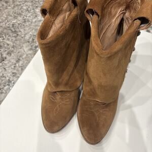 ZiGiny Rodeo Tan Suede Studded Fold-Over Western Boots Size 7
